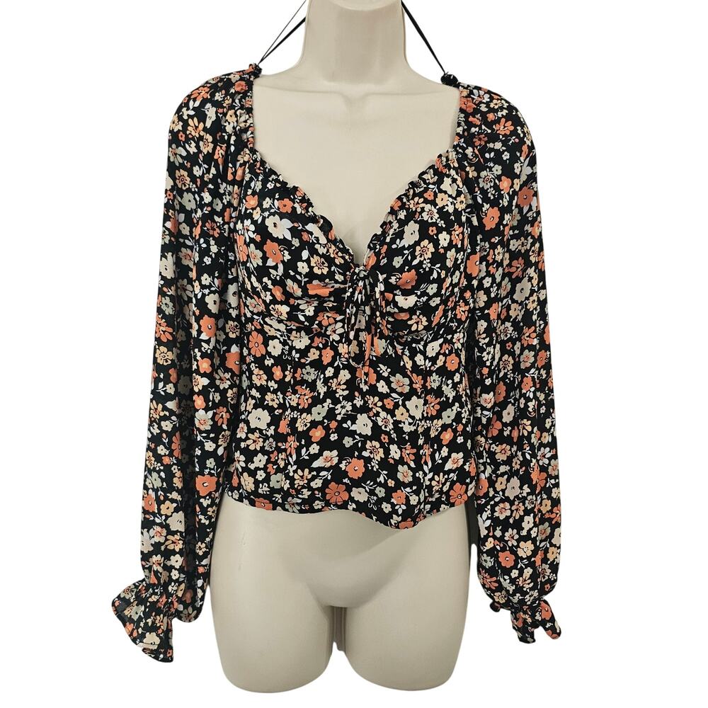 ASTR THE LABEL Floral Crop Top in Black-Rust Multi Size L